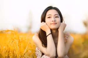 Khi đàn ông chọn bạn đời, họ thường cân nhắc xem tính cách của người kia có phù hợp với mình hay không. (Ảnh: ITN).