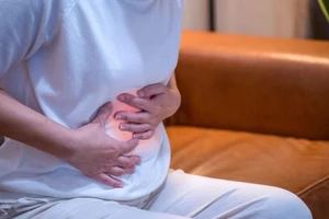 Giữ cảm giác đói trước khi đi ngủ sẽ giúp dạ dày và ruột khỏe mạnh hơn. (Ảnh: ITN)