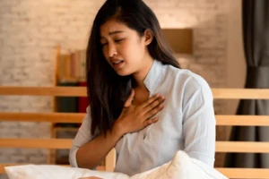 Nhồi máu cơ tim có thể xảy ra vào ban ngày hoặc ban đêm. Tuy nhiên, nó xảy ra thường xuyên hơn vào những giờ đầu tiên trong ngày. (Ảnh: ITN)