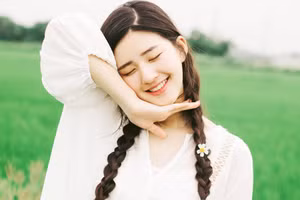 Hạnh phúc chủ yếu là một cảm nhận bên trong, liên quan mật thiết đến lối sống, kiểu suy nghĩ và kết nối cảm xúc. (Ảnh: ITN).