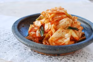 Kim chi có thể không nằm trong chế độ ăn hàng ngày của bạn, nhưng ngày càng nhiều nghiên cứu cho thấy nó có lợi cho sức khỏe. (Ảnh: ITN)