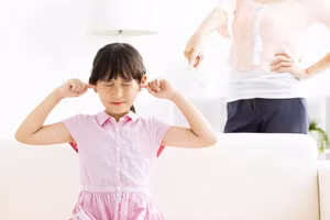 Khi cảm xúc lên cao, hít thở sâu, rời khỏi môi trường xung đột trong chốc lát. (Ảnh: ITN).