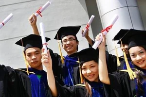 Tuyển sinh đi học theo diện học bổng Hiệp định tại Bungari năm 2026