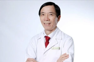 Chân dung vị bác sĩ mang khát vọng giúp người dân miền Tây được điều trị ngay tại quê nhà