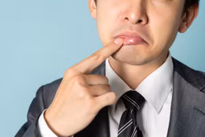 Trong các cơ quan trên khuôn mặt, chỉ có miệng là dễ thay đổi nhất. (Ảnh: ITN)