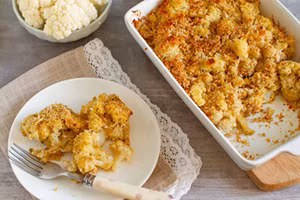 Ngoài công dụng làm bột chiên, vụn làm bánh mì còn là nguyên liệu không thể thiếu trong nhiều món ăn ngon. (Ảnh: ITN)