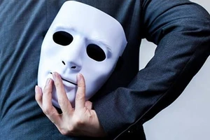 Tuất bị tiểu nhân gây khó dễ, Hợi độc thân vượng đào hoa ngày 24/1