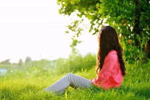 Thời gian trôi qua, giá trị của chúng ta cũng đang âm thầm thay đổi. (Ảnh: ITN).