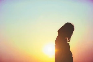 Làm gì khi thương một người nhưng không thể ở bên?