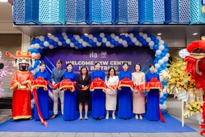 Cắt băng khai trương ILA Bà Triệu, 56B Bà Triệu, Hà Nội