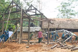 Công tác giảm nghèo bền vững có sự đóng góp to lớn của các tổ chức chính trị - xã hội. Ảnh: TL