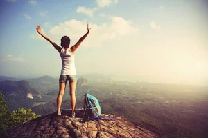 Cự Giải tập trung vào sự nghiệp, Sư Tử có năng lượng vui vẻ ngày 14/1