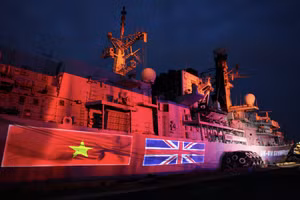 Món Việt nào xuất hiện trong sự kiện đón tàu Hải quân Hoàng gia Anh?