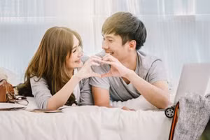 Hãy cố gắng khôi phục lại sự hưng phấn trong mối quan hệ. (Ảnh: ITN).