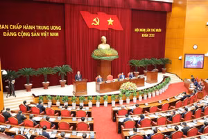 Phiên khai mạc Hội nghị lần thứ 10 Ban Chấp hành Trung ương Đảng Cộng sản Việt Nam khóa XIII. (Ảnh: Dương Giang/TTXVN).