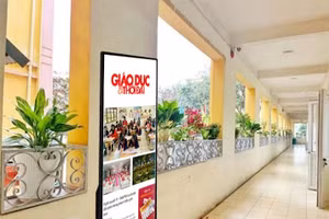 Bảng tin số hóa trong trường học: Sự khác biệt và xu thế tất yếu