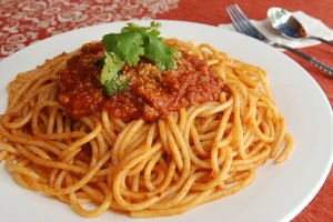 Mì Ý thực ra là một lựa chọn khá lành mạnh, chỉ cần bạn biết cách nấu. (Ảnh: ITN)