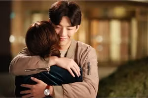 Những cô gái thấp bé trông giống kiểu người cần được bảo vệ hơn, đồng thời, vóc dáng nhỏ nhắn cũng khiến họ trông dễ thương hơn. (Ảnh: ITN).