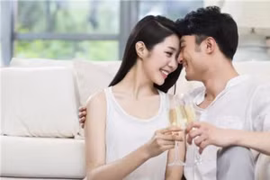 Dù quan hệ tình cảm của cặp đôi có tốt đến đâu, họ cũng cần không gian riêng. (Ảnh: ITN)