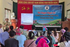 Tuyên truyền về chính sách dân số. Ảnh BCB