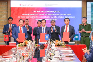 Agribank tiên phong tích hợp dịch vụ công tại điểm giao dịch của ngân hàng