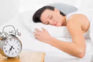 Nếu bạn cảm thấy những khó chịu này sau khi thức dậy, hãy cẩn thận. (Ảnh: ITN)