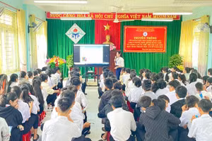 Truyền thông chăm sóc sức khỏe sinh sản cho vị thành niên