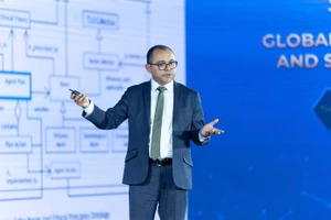 Nhà khoa học quốc tế tiết lộ 'hậu trường' đề cử cho giải thưởng triệu đô của tỷ phú Phạm Nhật Vượng