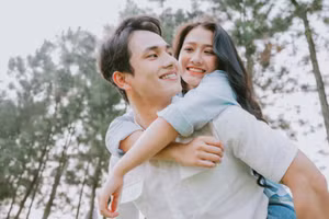 Nếu gia đình muốn một cuộc sống thịnh vượng, chung thủy là yếu tố không thể thiếu. (Ảnh : ITN).