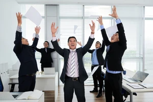 3 con giáp vận đỏ như son, kinh doanh thuận lợi, sự nghiệp lên hương ngày 27/12