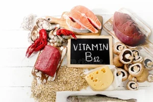 Vitamin B12 từ chế độ ăn uống so với thực phẩm bổ sung: Loại nào tốt hơn?