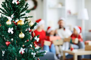 Được coi là ngày lễ của gia đình và bạn bè thân thiết. (Ảnh: ITN).