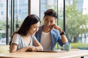 Một số phản ứng chỉ xảy ra khi một chàng trai đối mặt với người mà anh ấy thực sự thích. (Ảnh: ITN).