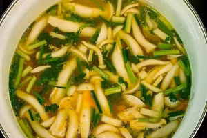 Cách nấu canh thịt bò mềm ngon, bổ dưỡng