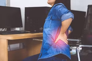 Nhiều dấu hiệu lão hóa thật ra bị ảnh hưởng rất lớn bởi thời gian ngồi lâu. (Ảnh : ITN)