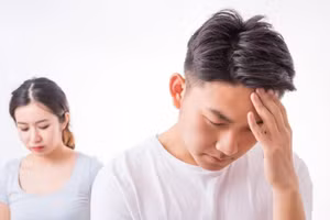 Phụ nữ có EQ thấp thường có những biểu hiện như cảm xúc không ổn định. (Ảnh: ITN).