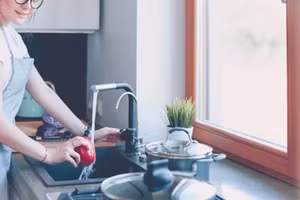 Việc dậy sớm mỗi ngày khiến bạn tràn đầy năng lượng và hạnh phúc. (Ảnh: ITN).