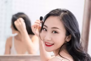 Lời nói dối không phải lúc nào cũng là điều xấu, đặc biệt là trong quá trình theo đuổi tình cảm đối phương. (Ảnh: ITN)