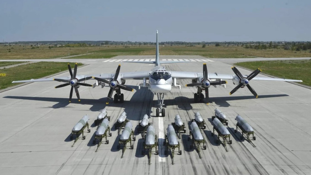 Oanh tạc cơ Tu-95 có gì đặc biệt và tại sao nó được tin dùng? | Báo Giáo dục và Thời đại Online