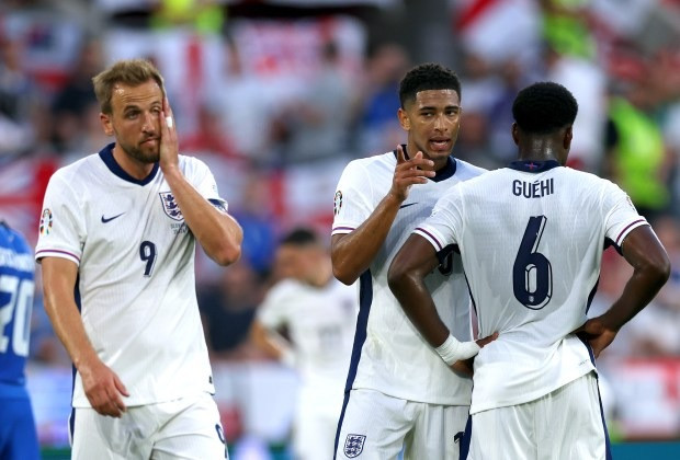 Kieran Trippier – Hành Trình Sự Nghiệp và Những Thành Công Đáng Kinh Ngạc Kieran Trippier – Hành Trình Sự Nghiệp và Những Thành Công Đáng Kinh Ngạc