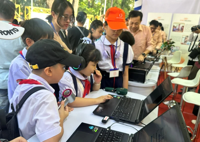 Sở GD&ĐT TPHCM ngừng tiếp nhận hồ sơ thủ tục hành chính tại trụ sở