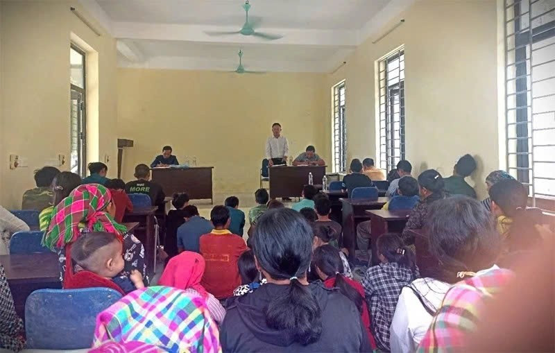 Lớp học đặc biệt giữa đại ngàn.