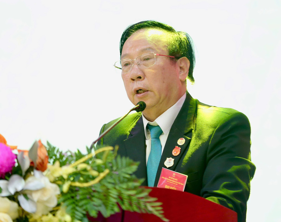 Ông Lê Xuân Thảo, Phó Chủ tịch thường trực Hội đồng họ Lê Việt Nam được bầu giữ chức Chủ tịch CLB doanh nhân họ Lê Việt Nam. z7108800761030-237b487c802304ffd66789d26bb2ffee.jpg