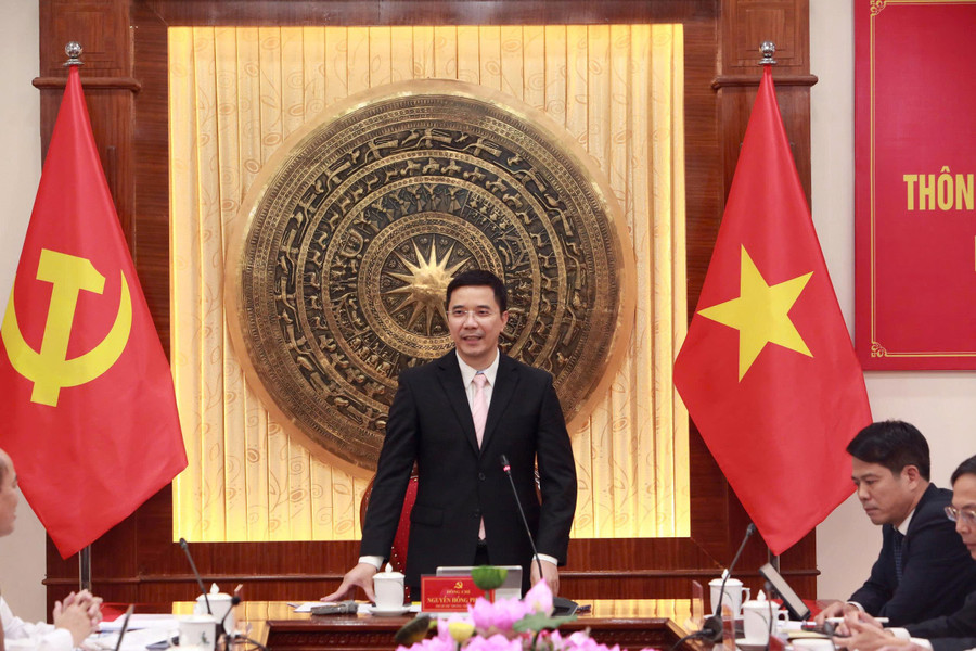 Phó Bí thư Thường trực Tỉnh ủy Thanh Hoá Nguyễn Hồng Phong phát biểu tại buổi họp báo. z7102330251599-90eb4bf8cb6331a152d55d23cc598f8f.jpg
