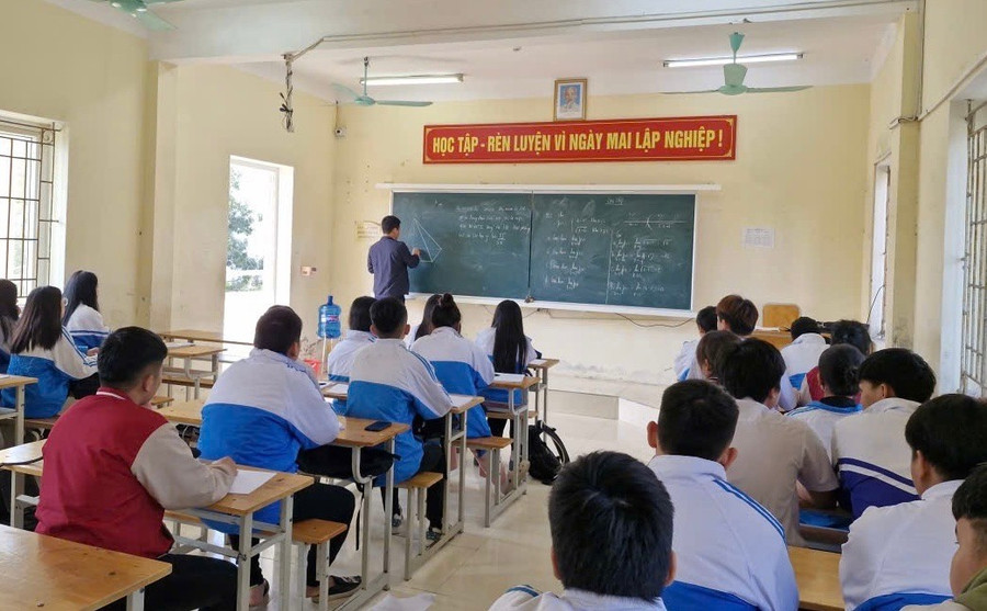 Giáo viên biệt phái tại Trung tâm GDNN-GDTX số 1 (Thanh Hoá) suốt 4 tháng chưa được nhận lương.