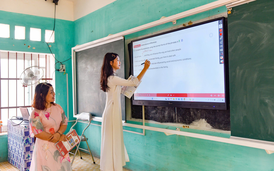 2025-2026학년도에 Thanh Hoa 교육 기관은 STEM 교육, 디지털 기술, 인공 지능(AI)을 장려할 것입니다. dc5675b476d7fd89a4c6.jpg