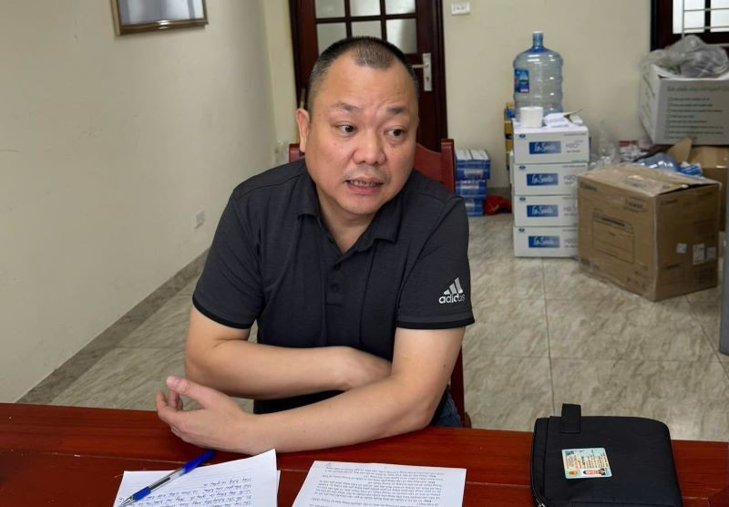 Nguyễn Khánh Tùng cầm đầu đường dây buôn lậu hàng hoá giả nhãn hiệu nổi tiếng trên thế giới. 105d3180551t2521l5-z6695055012839-00669.jpg