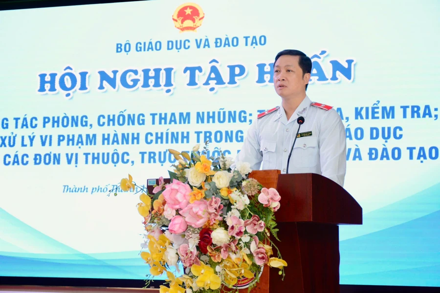 TS Nguyễn Đức Cường, Chánh Thanh tra Bộ GD&ĐT phát biểu khai mạc hội nghị.