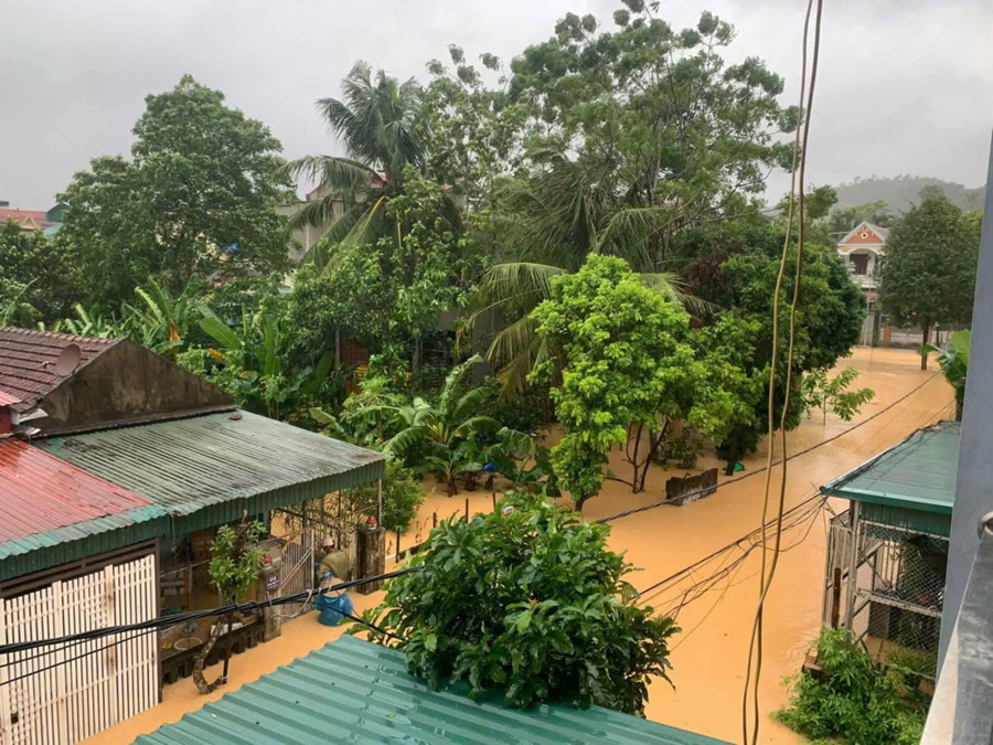 Thanh Hoá ngập lụt khắp nơi.