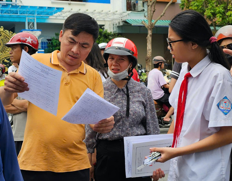 Thí sinh Thanh Hoá đánh giá đề thi môn Toán năm nay khá dễ. 3ad2b6605472e02cb963.jpg